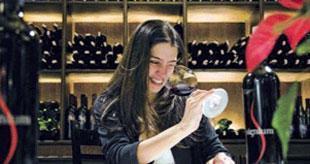Ferhat şarkısıyla Elif’i ağlattı...