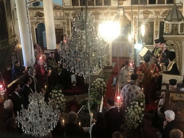 Yunanistanda vefat etti, vasiyeti üzerine Gökçeadada toprağa verildi