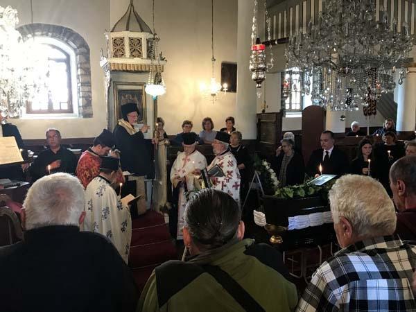 Yunanistanda vefat etti, vasiyeti üzerine Gökçeadada toprağa verildi