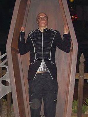 Şok iddia: Michael Jackson ölmedi