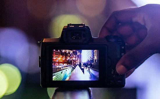 Canon EOS M50 incelemesi: Kullanımı kolay vlogger kamerası