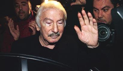 İLHAN SELÇUK