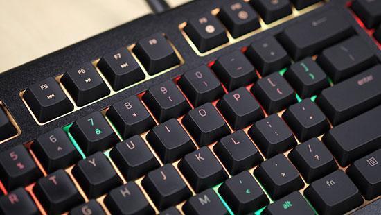 Razer Cynosa Chroma inceleme: Oyun klavyelerine harika bir giriş
