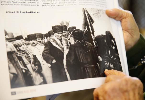 Atatürkün fotoğrafındaki asırlık tanık anlattı