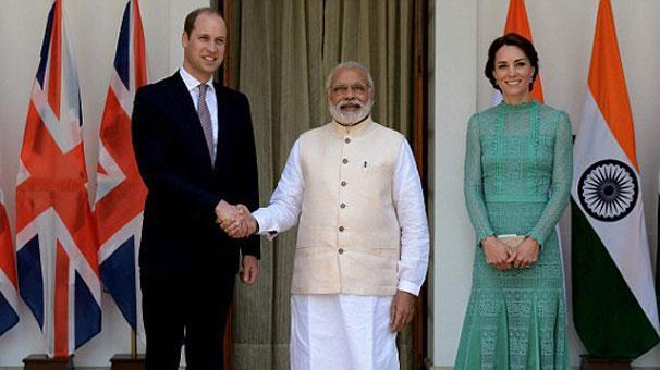 Elini öyle bir sıktı ki…