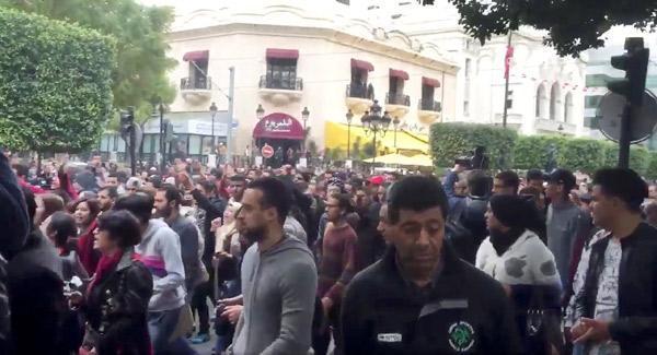 Son dakika... Tunus alev aldı Gösteriler yayılıyor