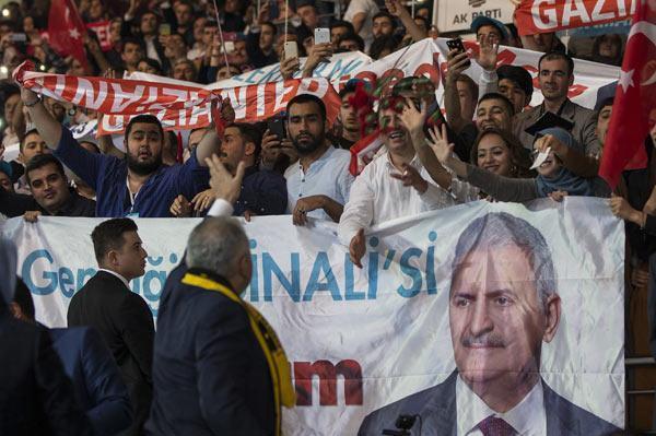 AK Partinin yeni Genel Başkanı Yıldırım