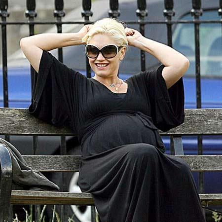 Artık karnını özgürce sergiliyor