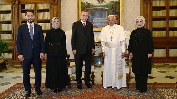 Cumhurbaşkanı Erdoğan, Papa ile görüştü ilk açıklama geldi...