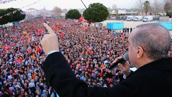 Cumhurbaşkanı Erdoğan: Bize ders vermeye kalkanlar paçavralara sarılı tabutlarla dönüyorlar