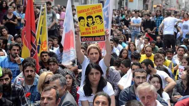 Gezi Parkı olaylarında ölenler İstiklal Caddesinde anıldı
