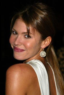 Nikki Cox - Son Dakika Yaşam Haberleri