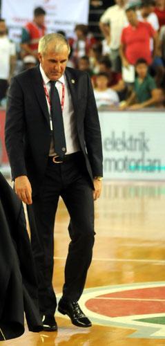 Pınar Karşıyaka - Fenerbahçe Ülker: 82-64