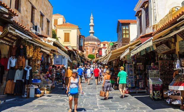 Yunan adalarında kapıda vize uygulamasına devam
