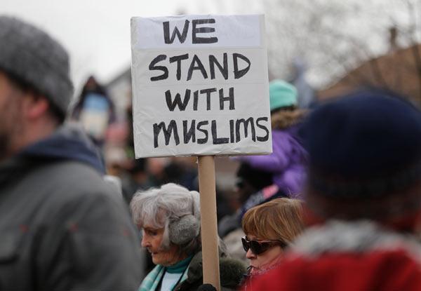 Son dakika: Trumpa tepkiler büyüyor Ünlü yıldızlar kürsüden haykırdı