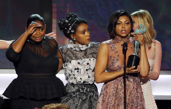 Son dakika: Trumpa tepkiler büyüyor Ünlü yıldızlar kürsüden haykırdı