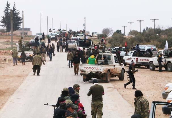Son dakika: El Babda birlikler ilçe merkezine böyle girdi Son dakika: El Babda birlikler ilçe merkezine böyle girdi