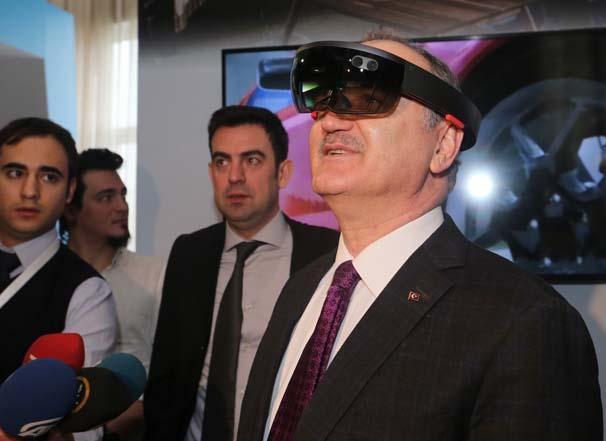 Bakan Özlü: Robot asker çok yakın