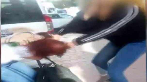 Liseli kizlarin kavgasi kamerada