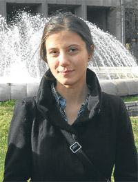 Yumurta Bakan Bağış’a değmemiş