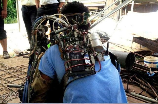 Hurdalardan biyonik kol yaptı Hurdalardan biyonik kol yaptı