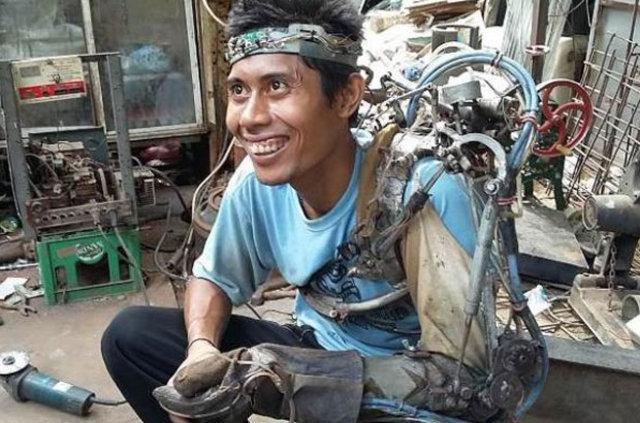 Hurdalardan biyonik kol yaptı Hurdalardan biyonik kol yaptı