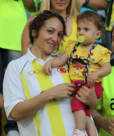 KADIKÖY’DE KADIN DEVRİMİ
