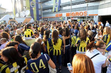 KADIKÖY’DE KADIN DEVRİMİ