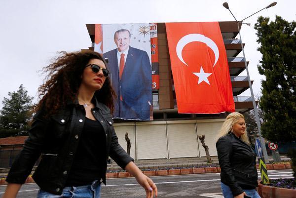 Son dakika... Cumhurbaşkanı Erdoğan müjdeli haberleri Diyarbakırdan peş peşe verdi