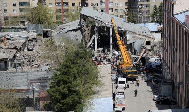 Son dakika: Diyarbakırdaki patlamadan acı haber geldi