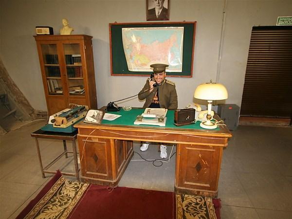 Sıradan bir bina gibi duruyor ama...