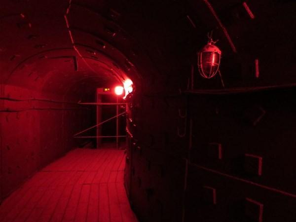 Sıradan bir bina gibi duruyor ama...