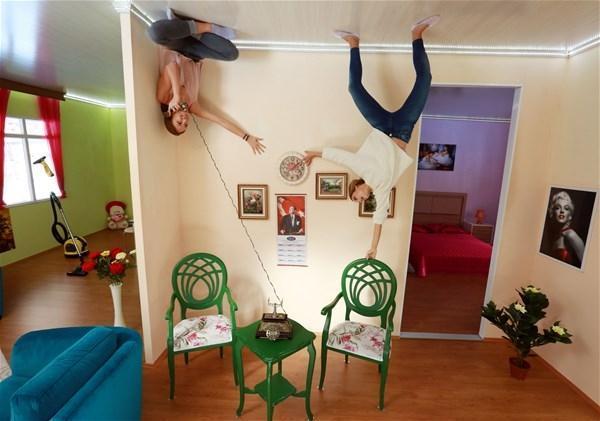 Ters Eve ziyaretçi ilgisi