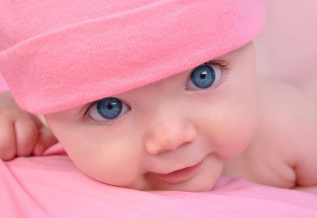Bebeklerde göz rengi ne zaman belli olur