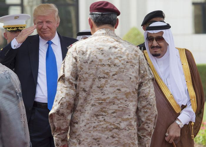 Son Dakika... Trump Suudi Arabistanda Kraldan en üst düzey devlet nişanı