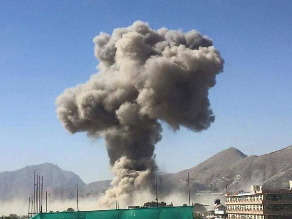 Afganistanda feci saldırı... Bombanın patladığı yerin fotoğrafı ortaya çıktı