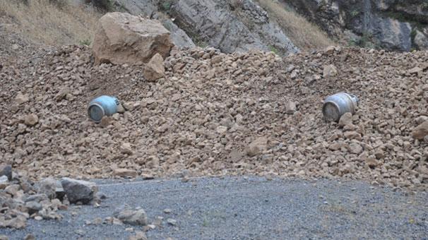 PKKlıların hendek kazdığı yol ulaşıma açılamadı