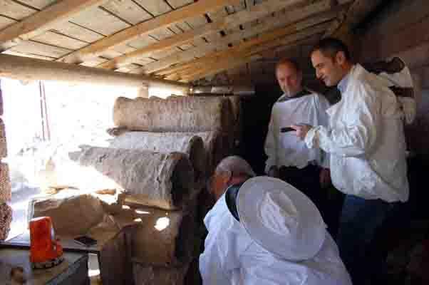 Karakovan balının hasadına başlandı