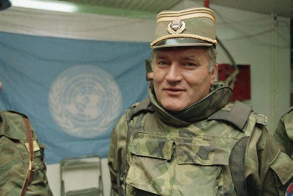Bosna Kasabı Mladiçe müebbet Dünyanın gözü önünde suçlu ilan edildi