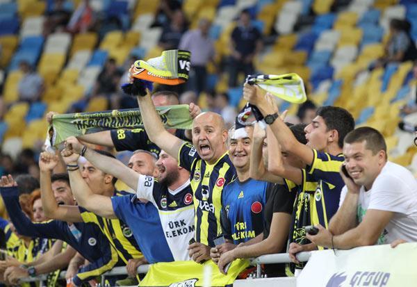 Bakalım bu sezon nasıl bir Fenerbahçe takımı ve taraftarı izliyor olacağız