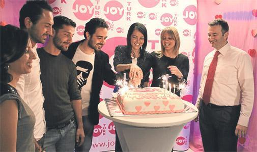 JoyTürk ‘ulusal’ heyecanını yıldızlarla kutladı