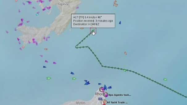 Son dakika: Türk gemisine Yunan Sahil Güvenliği ateş açtı