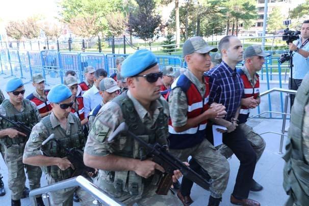 3. Ordu Komutanlığındaki darbe girişimi davası başladı