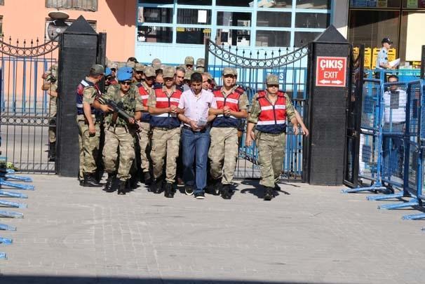 3. Ordu Komutanlığındaki darbe girişimi davası başladı