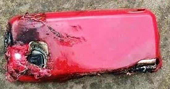 Patlayan Nokia telefonu genç kadının ölümüne neden oldu