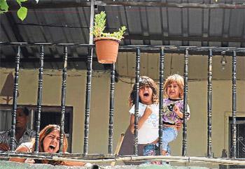 Conoların çocuk kavgasında kan aktı