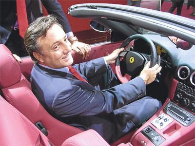 Ferrari Türk’ün eski CEO’su yat kralı oldu