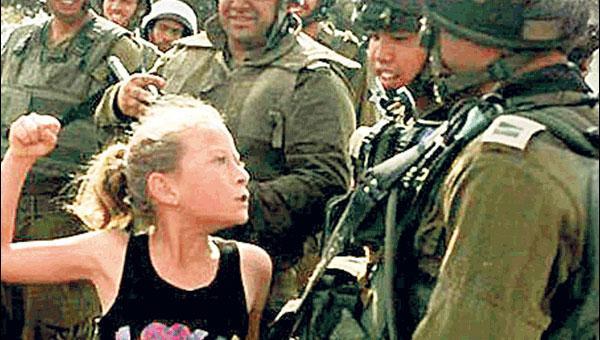 İsrail askerini ısıran cesur kız çıktı