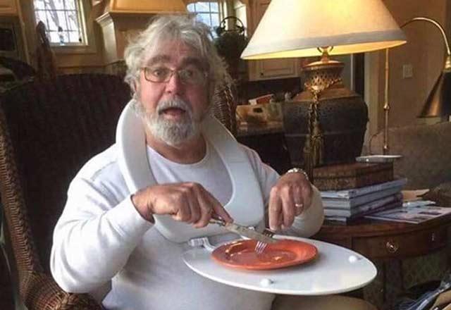 2- Tv izlerken daha kolay yemek yiyebilmek için paylaşılan bir tavsiye: