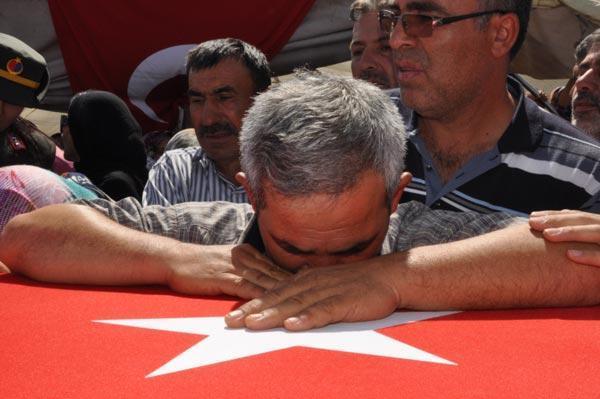 Konya şehitlerini uğurladı